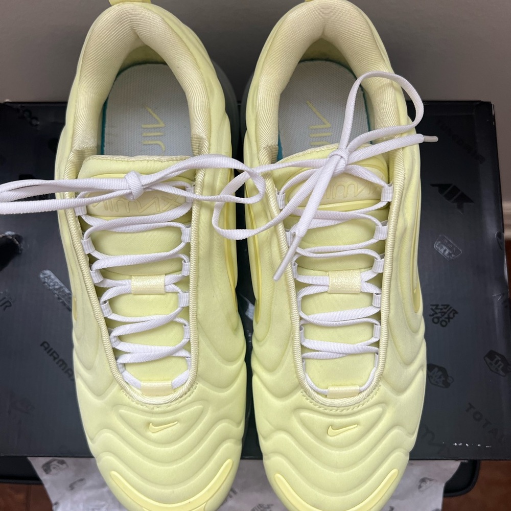Nike Air Max 720 SE - Size 8.5 Women (US) - Picture 11 of 14